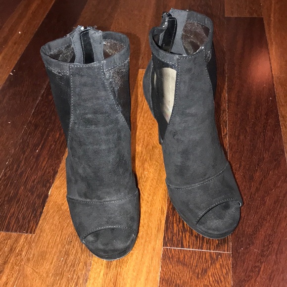 High heels - Picture 2 of 5